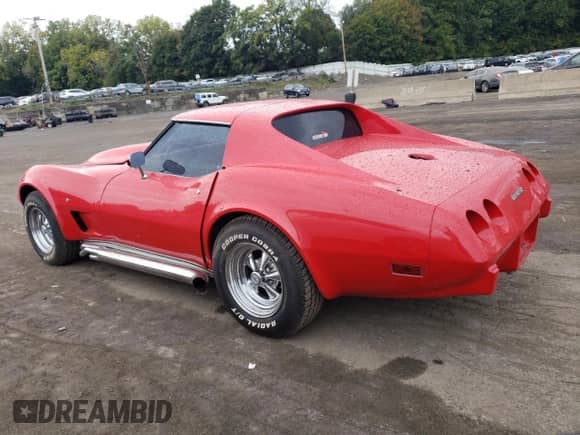 1977 Chevrolet Corvette с VIN 1Z37L7S407064, выставлен на аукционе Copart как лот 72725944 с пробегом 83 508 миль миль и Списание • Salvage title. История ставок и продаж доступна на DreamBid. Изображение 2.