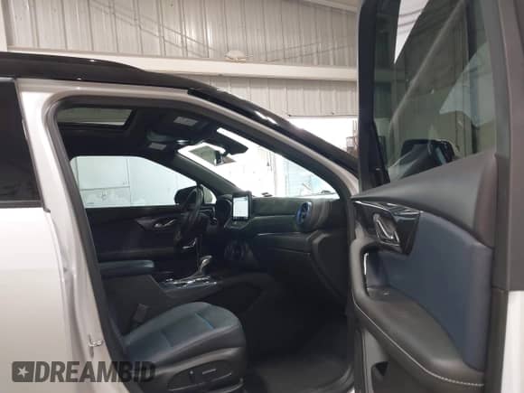 2023 Chevrolet Blazer RS с VIN 3GNKBKRSXPS233767, выставлен на аукционе IAAI как лот 42473882 с пробегом 39 172 миль миль и . История ставок и продаж доступна на DreamBid. Изображение 5.