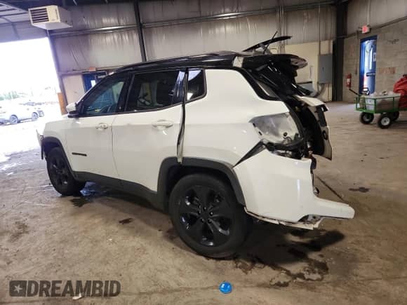 2018 Jeep Compass Latitude with VIN 3C4NJDBB7JT395873, listed as a Copart auction lot 82109115 with Not provided miles and Salvage title. Bid and sale history available at DreamBid. Image 2.