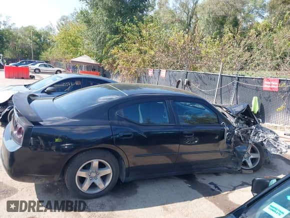 2009 Dodge Charger SE с VIN 2B3KA43D19H514008, выставлен на аукционе IAAI как лот 43352922 с пробегом Не указан миль и . История ставок и продаж доступна на DreamBid. Изображение 13.