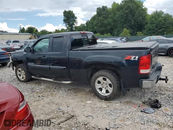 2008 GMC Sierra 1500 SLT with VIN 2GTEK19J581307584, listed as a Copart auction lot 65561315 with 172,259 mi miles and Salvage title. Bid and sale history available at DreamBid. Image 2.