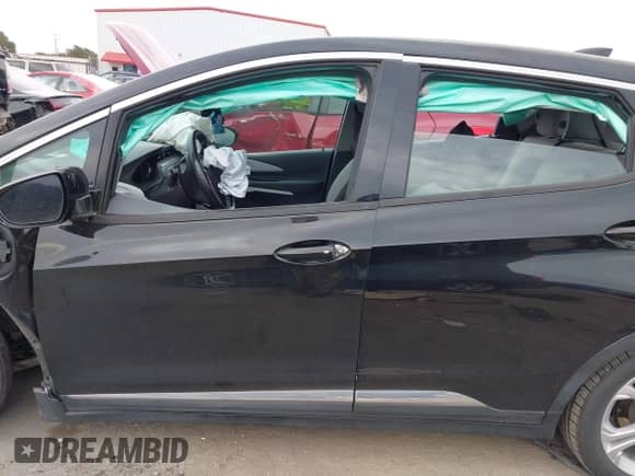 2017 Chevrolet Bolt EV LT with VIN 1G1FW6S09H4133698, listed as a IAAI auction lot 42826654 with 89,963 mi miles and . Bid and sale history available at DreamBid. Image 13.