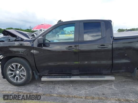 2020 Chevrolet Silverado 1500 Work Truck with VIN 1GCRWAEH8LZ234428, listed as a IAAI auction lot 40325501 with 84,978 mi miles and . Bid and sale history available at DreamBid. Image 14.