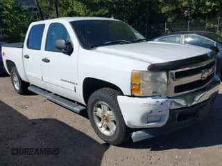 2007 Chevrolet Silverado 1500 1LT с VIN 2GCEC13J671575029, выставлен на аукционе IAAI как лот 43383547 с пробегом 234 815 миль миль и . История ставок и продаж доступна на DreamBid. Изображение 1.