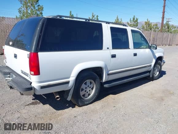 1999 Chevrolet Suburban с VIN 3GNFK16R8XG112431, выставлен на аукционе IAAI как лот 43369071 с пробегом 350 053 миль миль и . История ставок и продаж доступна на DreamBid. Изображение 4.
