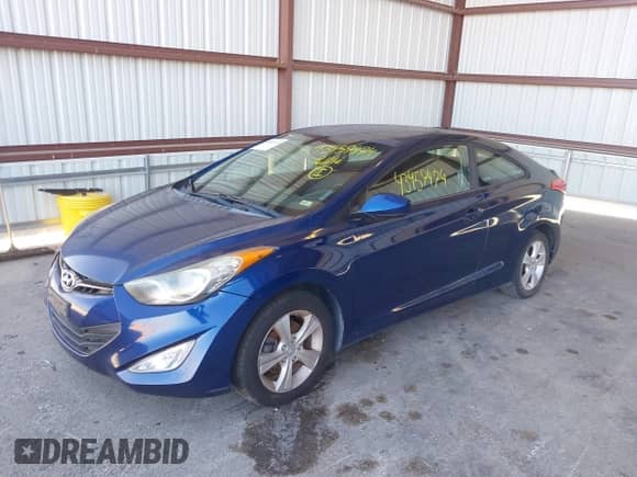 2013 Hyundai Elantra SE with VIN KMHDH6AE2DU005668, listed as a IAAI auction lot 43457474 with 212,303 mi miles and . Bid and sale history available at DreamBid. Image 2.