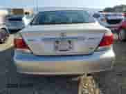2005 Toyota Camry LE z VIN 4T1BF30K85U595119, wystawiony jako Copart lot #82520485 z przebiegiem 206 421 mil mil oraz Szkoda całkowita • Salvage title. Historia ofert i sprzedaży dostępna na DreamBid. Obrazek 6.