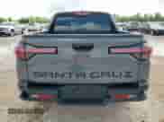 2023 Hyundai Santa Cruz SEL z VIN 5NTJB4AE5PH040718, wystawiony jako Copart lot #61968495 z przebiegiem 14 809 mil mil oraz Szkoda całkowita • Salvage title. Historia ofert i sprzedaży dostępna na DreamBid. Obrazek 6.