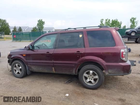 2008 Honda Pilot EX с VIN 5FNYF18478B008513, выставлен на аукционе IAAI как лот 42700761 с пробегом 209 562 миль миль и . История ставок и продаж доступна на DreamBid. Изображение 14.