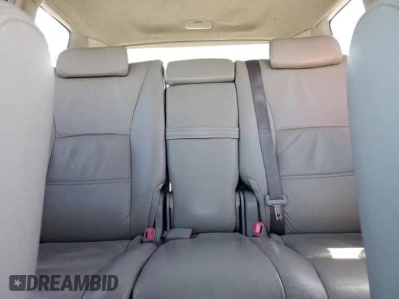 2006 Toyota Highlander Limited z VIN JTEDW21A260001576, wystawiony jako Copart lot #82286935 z przebiegiem 300 041 mil mil oraz Szkoda całkowita • Salvage title. Historia ofert i sprzedaży dostępna na DreamBid. Obrazek 10.