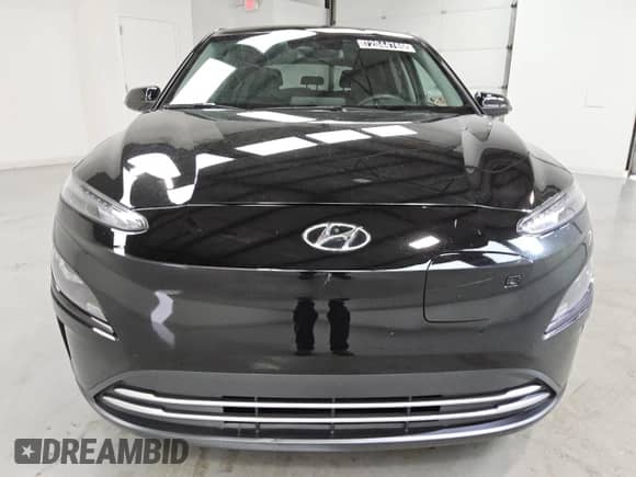 2023 Hyundai Kona SE z VIN KM8K23AG1PU191555, wystawiony jako Copart lot #72044765 z przebiegiem 74 009 mil mil oraz Nie do naprawy • Non repairable. Historia ofert i sprzedaży dostępna na DreamBid. Obrazek 5.