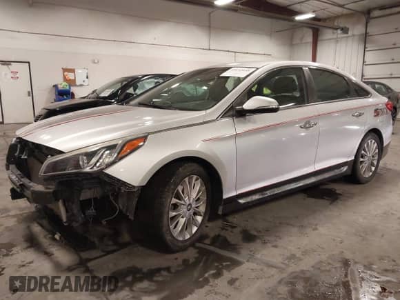 2015 Hyundai Sonata Sport z VIN 5NPE34AF8FH194098, wystawiony jako IAAI lot #41642055 z przebiegiem 123 683 mil mil oraz . Historia ofert i sprzedaży dostępna na DreamBid. Obrazek 2.