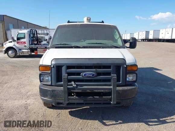 2014 Ford Econoline Cargo Commercial z VIN 1FTNE1EL9EDA59385, wystawiony jako IAAI lot #43391932 z przebiegiem 259 047 mil mil oraz . Historia ofert i sprzedaży dostępna na DreamBid. Obrazek 12.
