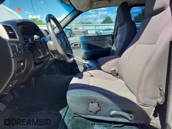 2012 Chevrolet Colorado Work Truck z VIN 1GCJTBFE5C8170032, wystawiony jako Copart lot #80117515 z przebiegiem 83 608 mil mil oraz Szkoda całkowita • Salvage title. Historia ofert i sprzedaży dostępna na DreamBid. Obrazek 7.