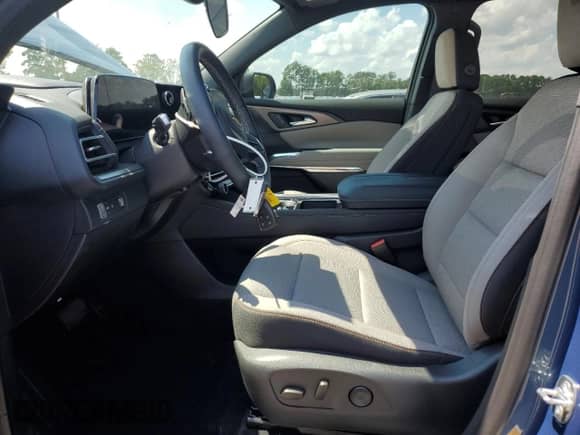 2025 Chevrolet Traverse FWD LT with VIN 1GNERGRS6SJ191047, listed as a Copart auction lot 70110685 with 4,345 mi miles and Salvage title. Bid and sale history available at DreamBid. Image 7.