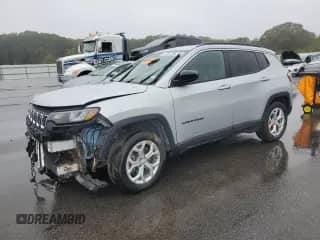 2024 Jeep Compass Latitude with VIN 3C4NJDBN2RT154650, listed as a Copart auction lot 86456075 with Not provided miles and Salvage title. Bid and sale history available at DreamBid. Image 1.