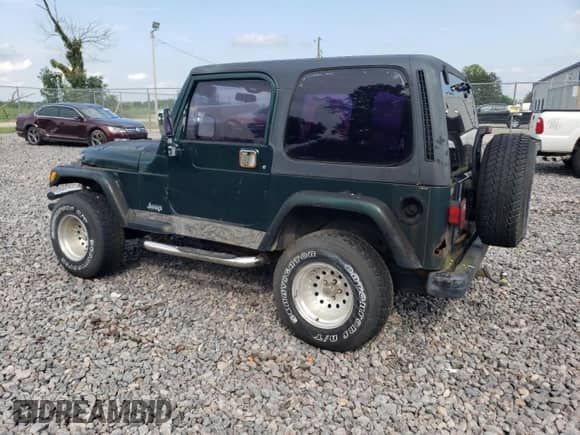 2001 Jeep Wrangler SE with VIN 1J4FA29P91P335568, listed as a Copart auction lot 68877805 with Not provided miles and Clean title. Bid and sale history available at DreamBid. Image 2.