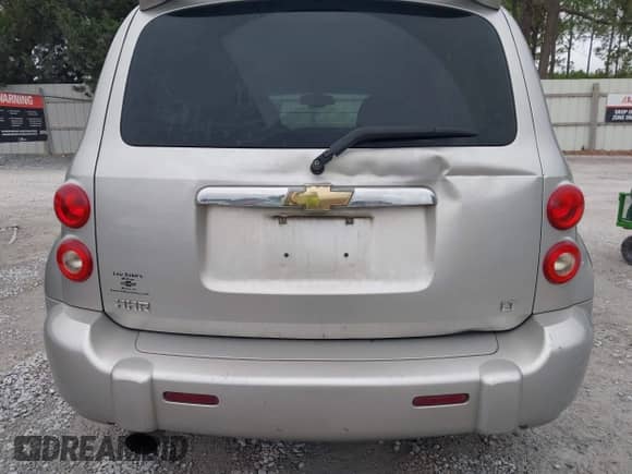 2007 Chevrolet HHR LT with VIN 3GNDA33P07S586931, listed as a IAAI auction lot 43540092 with 141,662 mi miles and . Bid and sale history available at DreamBid. Image 6.