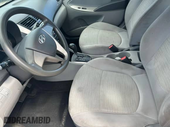 2017 Hyundai Accent Value Edition с VIN KMHCT4AE5HU333302, выставлен на аукционе Copart как лот 87422275 с пробегом 95 303 миль миль и Чистый • Clean title. История ставок и продаж доступна на DreamBid. Изображение 14.