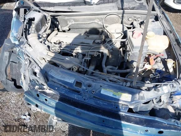 2000 Saturn LS with VIN 1G8JU52F7YY655643, listed as a IAAI auction lot 41560194 with Not provided miles and . Bid and sale history available at DreamBid. Image 10.