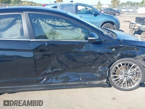 2018 Hyundai Elantra Sport с VIN KMHD04LB1JU509915, выставлен на аукционе IAAI как лот 43205356 с пробегом 98 340 миль миль и . История ставок и продаж доступна на DreamBid. Изображение 6.