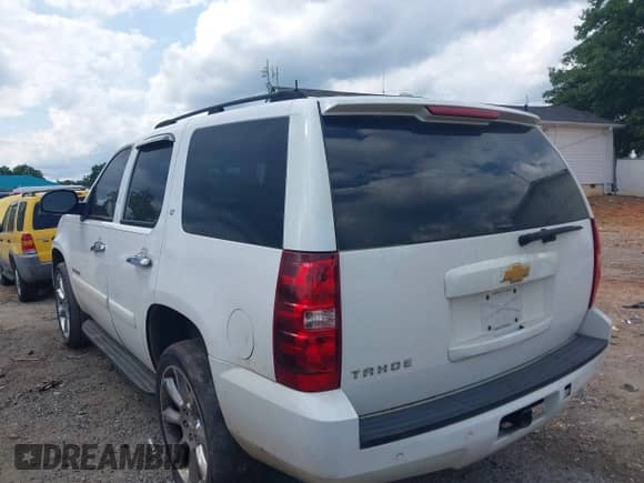 2007 Chevrolet Tahoe LS с VIN 1GNFC13J57R313666, выставлен на аукционе IAAI как лот 42511253 с пробегом 374 689 миль миль и . История ставок и продаж доступна на DreamBid. Изображение 3.