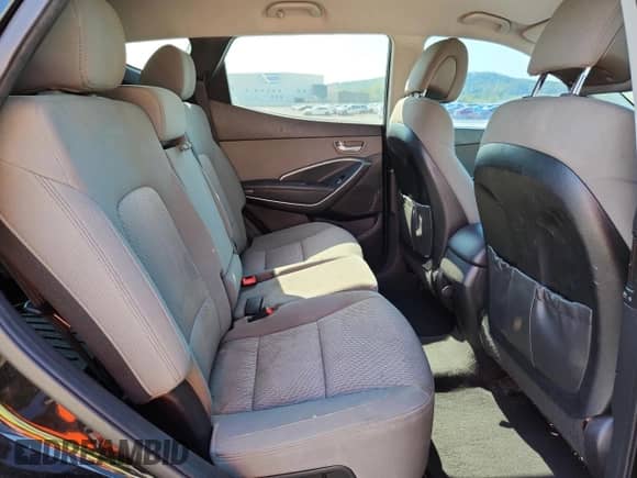 2017 Hyundai Santa Fe 2.4L с VIN 5XYZT3LBXHG395971, выставлен на аукционе Copart как лот 86657535 с пробегом 130 104 миль миль и Чистый • Clean title. История ставок и продаж доступна на DreamBid. Изображение 10.