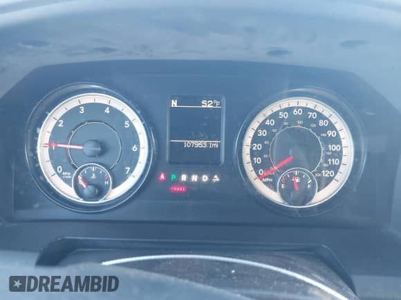 2016 Ram 1500 Outdoorsman z VIN 1C6RR7GTXGS177084, wystawiony jako IAAI lot #41832813 z przebiegiem 107 953 mil mil oraz . Historia ofert i sprzedaży dostępna na DreamBid. Obrazek 7.