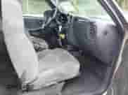 2002 Chevrolet S-10 LS с VIN 1GCCT19W028200267, выставлен на аукционе IAAI как лот 42896478 с пробегом 129 029 миль миль и . История ставок и продаж доступна на DreamBid. Изображение 5.
