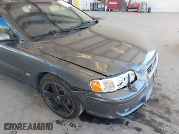2004 Volvo S60 R с VIN YV1RH52YX42351678, выставлен на аукционе IAAI как лот 43316913 с пробегом 231 995 миль миль и . История ставок и продаж доступна на DreamBid. Изображение 6.