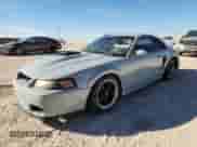 2003 Ford Mustang GT Deluxe с VIN 1FAFP42X03F445532, выставлен на аукционе Copart как лот 87037225 с пробегом 111 256 миль миль и Списание • Salvage title. История ставок и продаж доступна на DreamBid. Изображение 1.