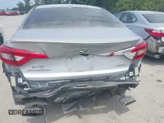 2016 Hyundai Sonata Limited with VIN 5NPE34AF7GH340198, listed as a IAAI auction lot 43081534 with 107,490 mi miles and . Bid and sale history available at DreamBid. Image 6.