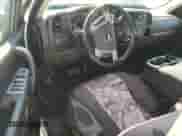 2011 Chevrolet Silverado 3500HD DRW LT с VIN 1GC5K0C88BZ122332, выставлен на аукционе Copart как лот 63632835 с пробегом 119 218 миль миль и Списание • Salvage title. История ставок и продаж доступна на DreamBid. Изображение 8.