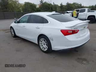 2018 Chevrolet Malibu LT z VIN 1G1ZD5ST5JF170586, wystawiony jako IAAI lot #43334454 z przebiegiem 68 596 mil mil oraz . Historia ofert i sprzedaży dostępna na DreamBid. Obrazek 3.