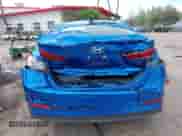 2017 Hyundai Elantra SE z VIN 5NPD74LF6HH204370, wystawiony jako IAAI lot #43321721 z przebiegiem 56 052 mil mil oraz . Historia ofert i sprzedaży dostępna na DreamBid. Obrazek 16.