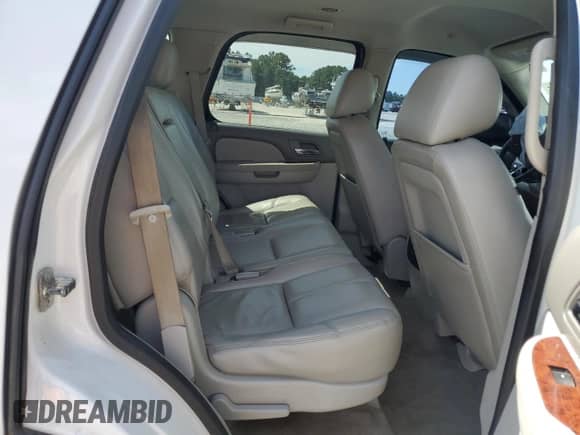 2013 Chevrolet Tahoe LT with VIN 1GNSCBE00DR216203, listed as a Copart auction lot 80108465 with 211,264 mi miles and Salvage title. Bid and sale history available at DreamBid. Image 11.