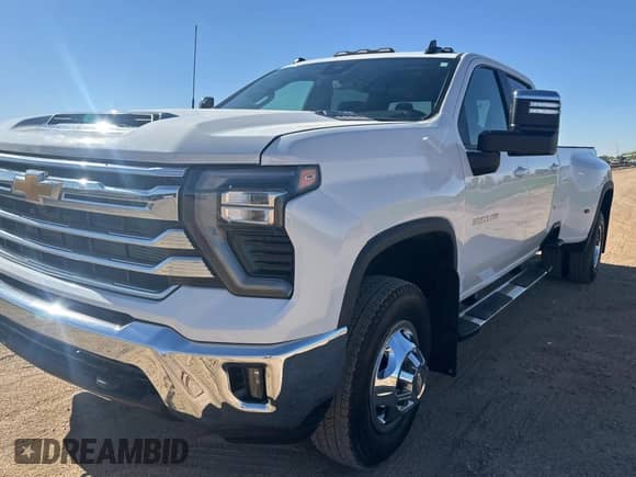 2024 Chevrolet Silverado 3500HD LT with VIN 1GC4YTEY4RF240866, listed as a Copart auction lot 80720054 with 6,929 mi miles and Salvage title. Bid and sale history available at DreamBid. Image 2.
