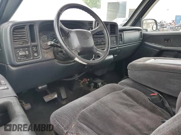 1999 Chevrolet Silverado 2500 с VIN 1GCFC24T7XE158981, выставлен на аукционе Copart как лот 69680465 с пробегом 180 222 миль миль и Списание • Salvage title. История ставок и продаж доступна на DreamBid. Изображение 8.
