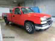 2006 Chevrolet Silverado 1500 Work Truck z VIN 1GCEC14V06E284962, wystawiony jako Copart lot #63103685 z przebiegiem 231 471 mil mil oraz Szkoda całkowita • Salvage title. Historia ofert i sprzedaży dostępna na DreamBid. Obrazek 4.