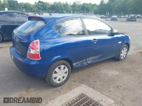 2007 Hyundai Accent GS с VIN KMHCM36C27U033813, выставлен на аукционе IAAI как лот 43097149 с пробегом 121 806 миль миль и . История ставок и продаж доступна на DreamBid. Изображение 4.