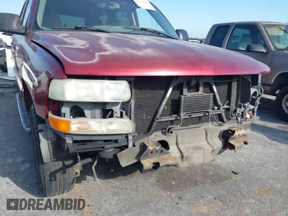 2003 Chevrolet Tahoe LT с VIN 1GNEC13Z33R261062, выставлен на аукционе IAAI как лот 41882613 с пробегом Не указан миль и . История ставок и продаж доступна на DreamBid. Изображение 13.