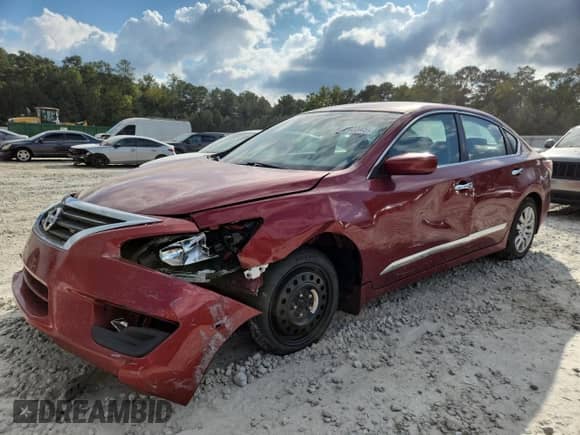 2015 Nissan Altima S с VIN 1N4AL3AP3FN334761, выставлен на аукционе Copart как лот 84292345 с пробегом 157 009 миль миль и Списание • Salvage title. История ставок и продаж доступна на DreamBid. Изображение 1.