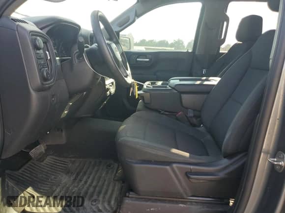 2021 Chevrolet Silverado 1500 Custom z VIN 3GCUYBEF3MG138345, wystawiony jako Copart lot #69365705 z przebiegiem 164 231 mil mil oraz Szkoda całkowita • Salvage title. Historia ofert i sprzedaży dostępna na DreamBid. Obrazek 7.