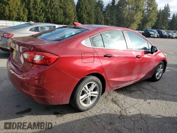 2017 Chevrolet Cruze LT z VIN 1G1BE5SM7H7270264, wystawiony jako Copart lot #85945005 z przebiegiem 181 977 mil mil oraz Czysty tytuł • Clean title. Historia ofert i sprzedaży dostępna na DreamBid. Obrazek 3.