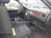 2010 Chevrolet Tahoe LS с VIN 1GNMCAE01AR125567, выставлен на аукционе IAAI как лот 40189240 с пробегом Не указан миль и . История ставок и продаж доступна на DreamBid. Изображение 5.