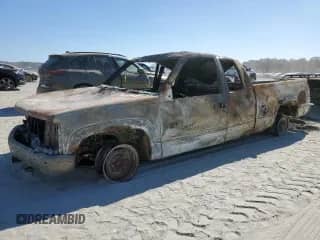 1998 Chevrolet Silverado 2500 с VIN 1GCGK29R8WE237188, выставлен на аукционе Copart как лот 76926274 с пробегом Не указан миль и Списание • Salvage title. История ставок и продаж доступна на DreamBid. Изображение 1.