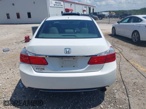 2014 Honda Accord EX-L with VIN 1HGCR2F85EA154590, listed as a IAAI auction lot 42982236 with 146,216 mi miles and . Bid and sale history available at DreamBid. Image 16.