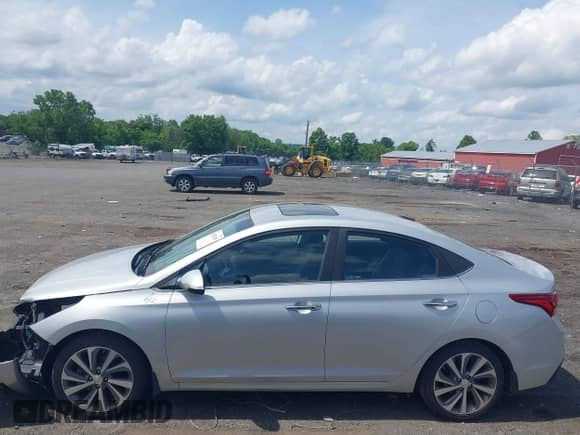 2018 Hyundai Accent Limited с VIN 3KPC34A38JE030697, выставлен на аукционе IAAI как лот 42457629 с пробегом 150 252 миль миль и . История ставок и продаж доступна на DreamBid. Изображение 15.