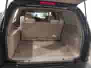 2003 Chevrolet Suburban Z71 с VIN 3GNFK16Z33G275630, выставлен на аукционе IAAI как лот 41937310 с пробегом 224 207 миль миль и . История ставок и продаж доступна на DreamBid. Изображение 18.