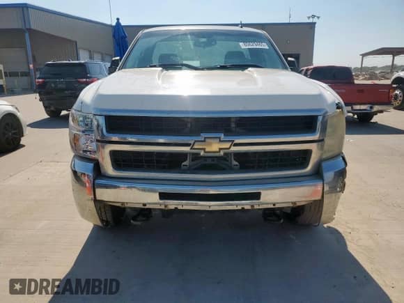 2007 Chevrolet Silverado 2500HD 1LT z VIN 1GCHC24KX7E577651, wystawiony jako Copart lot #80629465 z przebiegiem 147 022 mil mil oraz Czysty tytuł • Clean title. Historia ofert i sprzedaży dostępna na DreamBid. Obrazek 5.